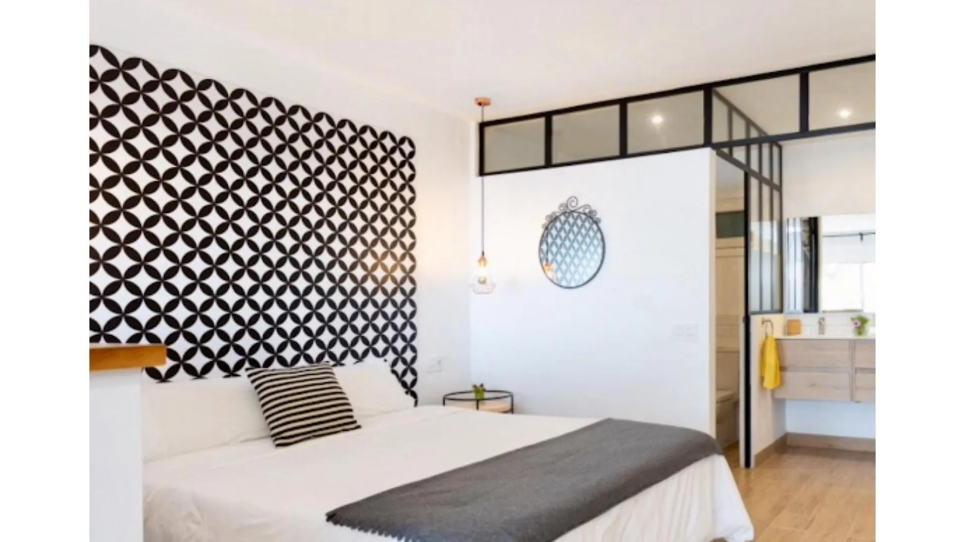아파트 New Studio And Swimming Pool 타코론테